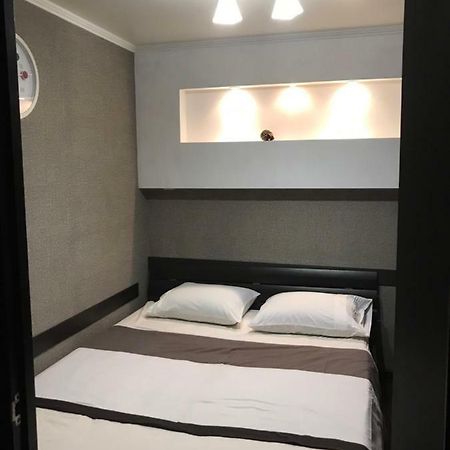 Apartments Gagarina 72 Krivoy Rog Ngoại thất bức ảnh