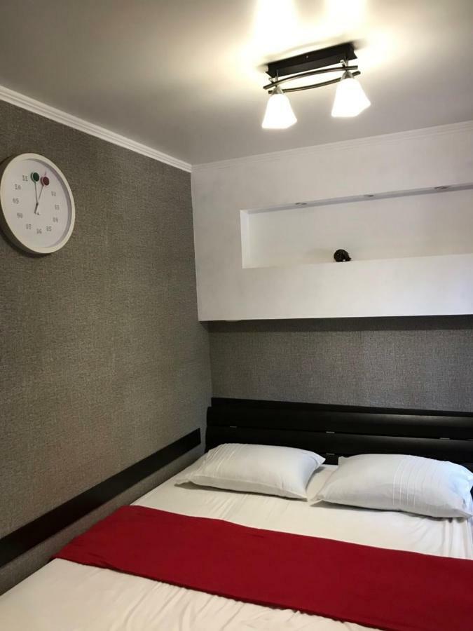 Apartments Gagarina 72 Krivoy Rog Ngoại thất bức ảnh
